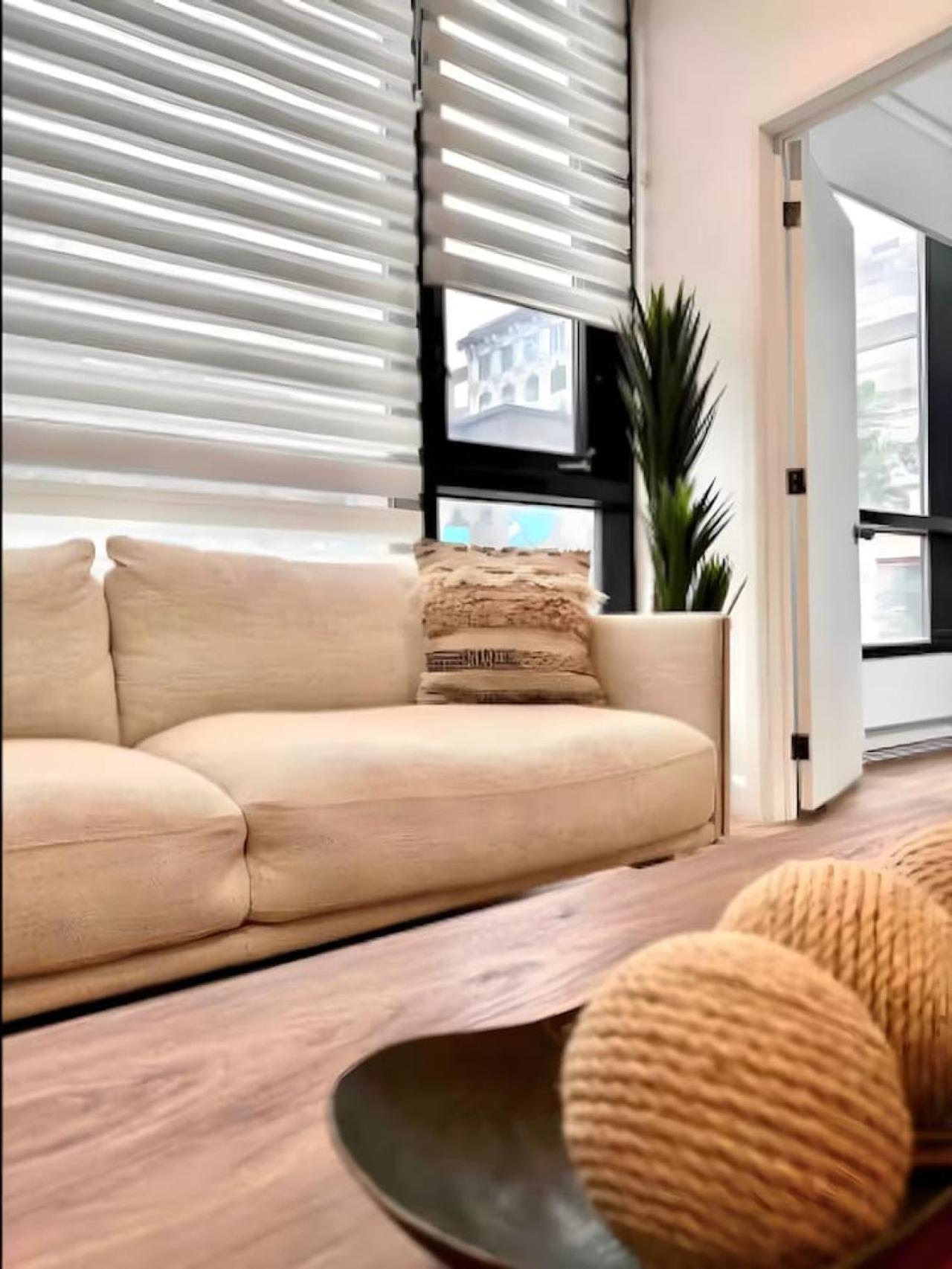 Cute 1bdr On Bishop St- Heart Of Mtl Zz9 Apartment Montreal